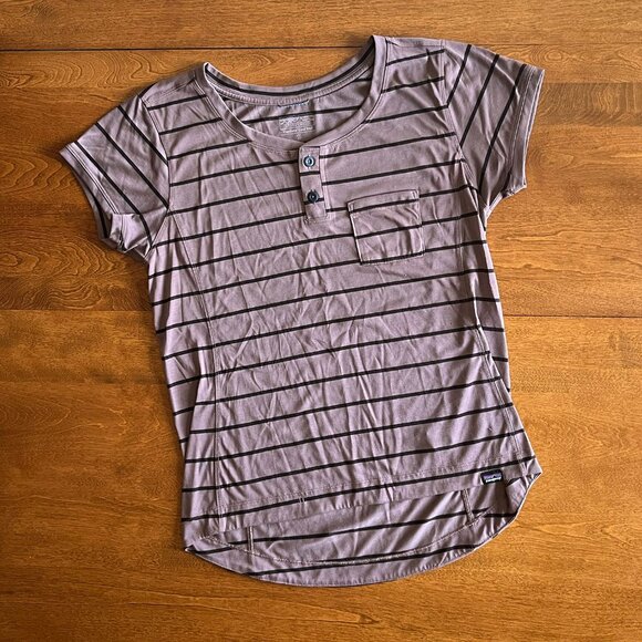 Patagonia Tops - Patagonia mauve "Capilene Cool Trail Bike Henley" S
